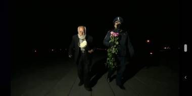 82-ամյա Արտուշ պապին պետական մակարդակով ուղեկցեցին Ծիծեռնակաբերդի հուշահամալիր