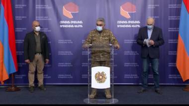 ՀՀ ՊՆ ներկայացուցիչ Արծրուն Հովհաննիսյանի, «Հայաստան» համահայկական հիմնադրամի տնօրեն Հայկակ Արշամյանի և Զինծառայողների Ապահովագրության Հիմնադրամի տնօրեն Վարուժան Ավետիքյանի ճեպազրույցը