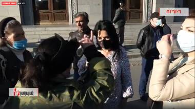 Հանրահավաքը սկսվում է. ոստիկանական ուժերը մեծաթիվ են. Ուղիղ