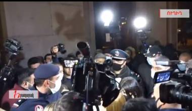 Վարչապետի հրաժարականը պահանջող քաղաքացիները հանրահավաք են անում Ազատության հրապարակում. ուղիղ