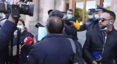 ՈՒՂԻՂ. Գեղամ Մանուկյանն անժամկետ հացադուլ է հայտարարում՝ Փաշինյանի հրաժարականի պահանջով