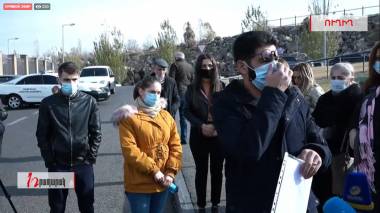 Ուղիղ. Ժամկետային զինծառայողների հարազատները ակցիա են իրականացնում