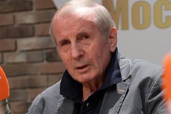 Ռուս գրող եւ փիլիսոփա Միխայիլ Վելլերը ադրբեջանցիներին բացատրում է, թե ինչու է Ղարաբաղը պատկանում հայերին