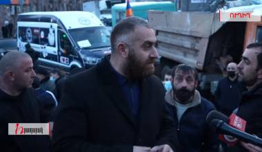 Ցուցարարները փակել են Բաղրամյան պողոտան․Ուղիղ