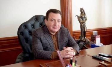 Դատարանը քննում է Պատրոն Դավիթի կալանքի վերաբերյալ միջնորդությունը