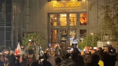 Ինչպես են ընդունել 87-ամյա Պոզներին Թբիլիսիում