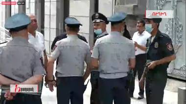 Ուղիղ. Հաղորդում հանցագործության մասին. վարչապետը չի կարող շարունակել իր լիազորությունները