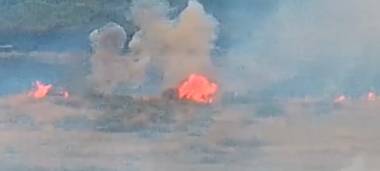 Ադրբեջանցի զինծառայողները դիտավորյալ հրդեհում են Երասխ գյուղի խոտածածկ տարածքները 