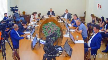 ԱԺ պաշտպանության եւ անվտանգության հարցերի մշտական հանձնաժողովի արտահերթ նիստ. ուղիղ