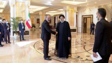 Նիկոլ Փաշինյանի եւ Իրանի նախագահի հանդիպումը