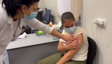 12-ամյա աղջիկս նույնպես պատվաստվել է քովիդի դեմ. Արսեն Թորոսյան