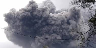 Ինդոնեզիայում այսօր ժայթքել է Սեմերու հրաբուխը