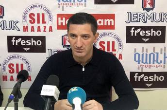 Որ ասեմ՝ բիճ Նիկոլ, կհասկանաք բարբարոս ինքնագոհ ճարտասան