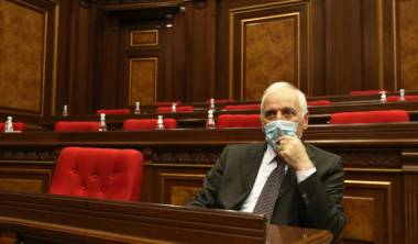 Հանդիսավոր նիստ եւ հանդիսավոր դիմավորում