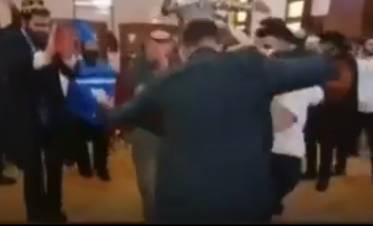 Ադրբեջանում Իսրայելի դեսպանը պարում է հայկական «Շալախո»-ի ներքո