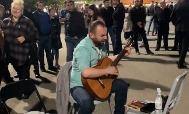 Արի՝ ազատության հրապարակ. Արթուր Վանեցյան