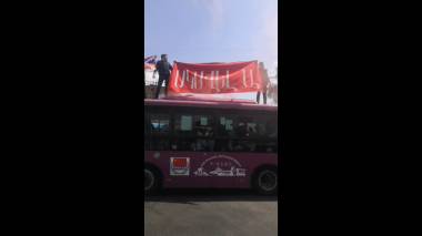 «Սկսվել ա». Երիտասարդները փակել են Կոմիտասի պողոտան