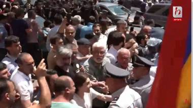 Ինչպես է ոստիկանությունը բերման ենթարկում ցուցարարներին