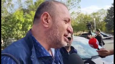 Մտածում եմ` տղայիս արտաշիրիմում անեմ, էս երկրից գնամ. զոհվածի հայր