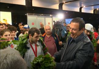 Հարուստ ավարով հայրենիքում են Հայաստանի ծանրամարտի երիտասարդական հավաքականները