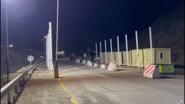 Հակարիի կամուրջի մոտ ադրբեջանցիների անցակետը