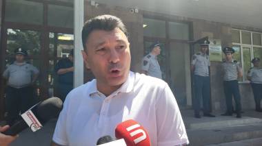 Հանրապետականները Սիբիրում են նստել, թուրքին են կզացրել, էս թուրքին պարտվածների՞ց պիտի վախենանք