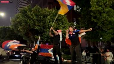 Լոս Անջելեսի հայերը բողոքի ակցիա են իրականացնում  Ադրբեջանի հյուպատոսարանի մոտ