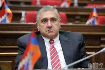 Այդ հայտարարությունից հետո Ադրբեջանը պետք է իր զորքերը հանի Հայաստանի ինքնիշխան տարածքից