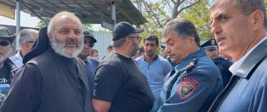 Դեպի Կիրանց մուտքը փակել են ուրալներով