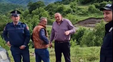 «Հաճելի շփում» Իջեւանի շրջանի ոստիկանապետի հետ (տեսանյութ)