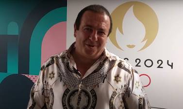 Գագիկ Ծառուկյանը Փարիզում է, մարզիկների կողքին. օլիմպիական առաջին մեդալը՝ մարմնամարզությունից