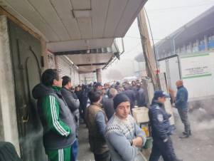 Բենզին եմ լցրել վրես, ավելի լավ ա ինձ վառեմ, քան էս միսը ձեռիցս տանեն․ լարված իրավիճակ՝ «Գումի» շուկայում