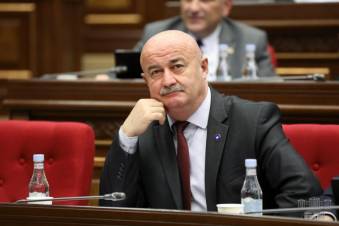 Ուղիղ․ Հովիկ Աղազարյանը կուսակցություն է հիմնել․ նախագահ են ընտրում