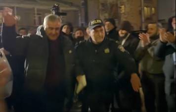 Սամվել Կարապետյանին ծափահարություններով դիմավորեցին