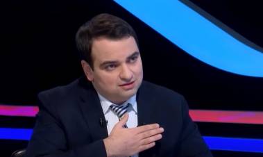 Մենք ունենք ծառայած առաջնորդ և չծառայած երկրի վարչապետ